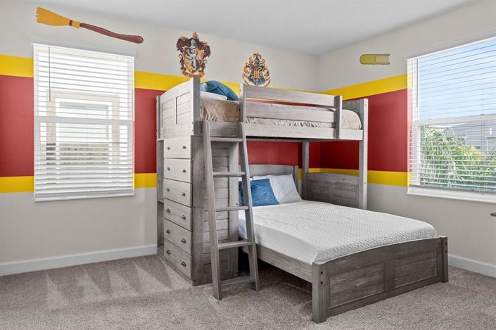 Image No.30-9 Bed Property for sale