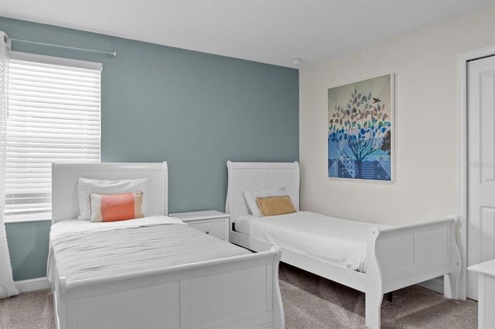 Image No.33-9 Bed Property for sale