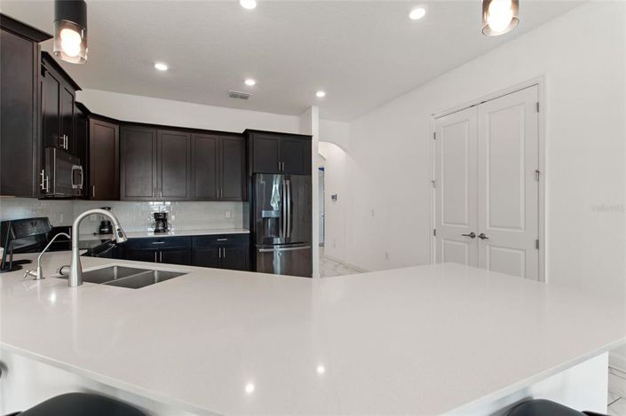 Image No.18-4 Bed Property for sale