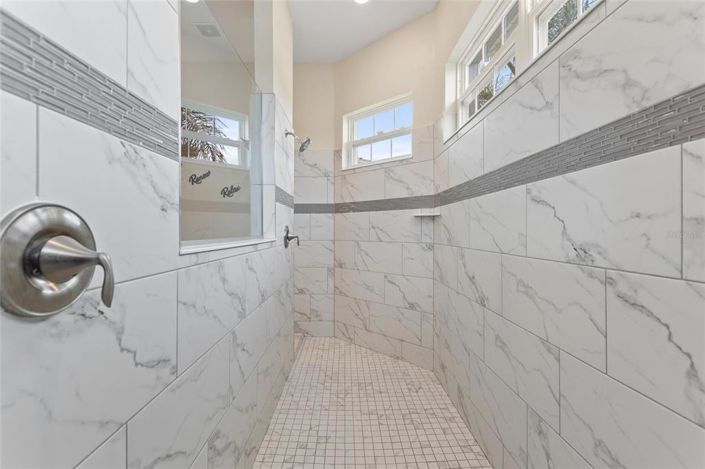 Image No.36-4 Bed Property for sale