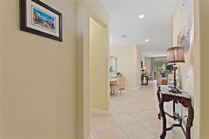 Image No.2-Propriété de 4 chambres à vendre à Davenport