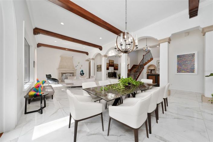 Image No.15-5 Bed Property for sale