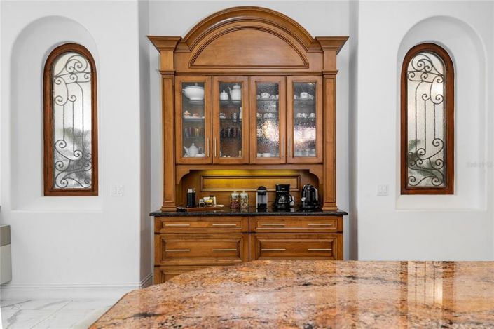 Image No.22-5 Bed Property for sale