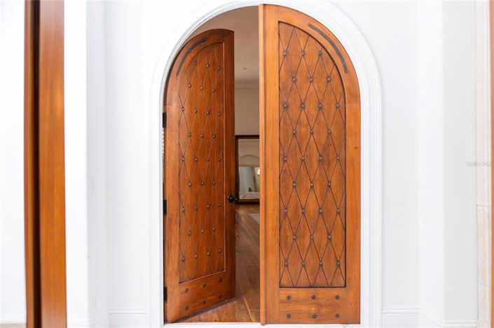 Image No.39-5 Bed Property for sale