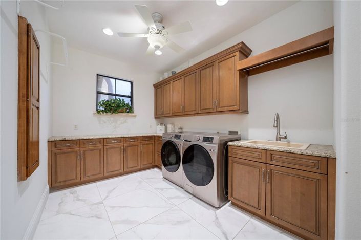 Image No.55-5 Bed Property for sale