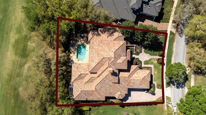 Image No.9-5 Bed Property for sale