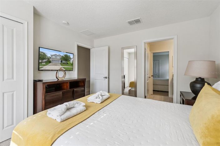 Image No.14-6 Bed Property for sale