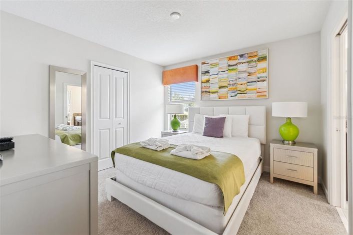 Image No.17-6 Bed Property for sale