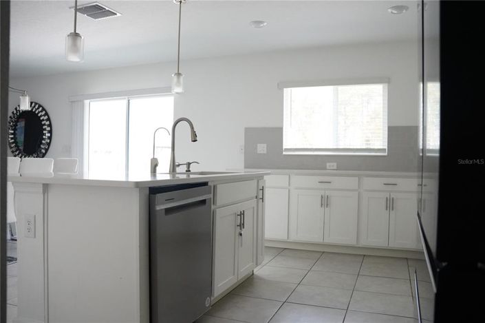 Image No.5-5 Bed Property for sale