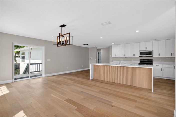 Image No.18-4 Bed Property for sale