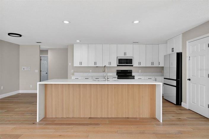 Image No.21-4 Bed Property for sale