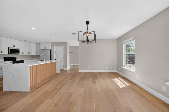 Image No.24-4 Bed Property for sale