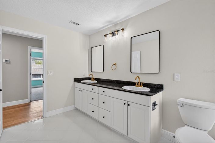 Image No.34-4 Bed Property for sale