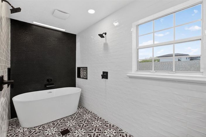 Image No.45-4 Bed Property for sale