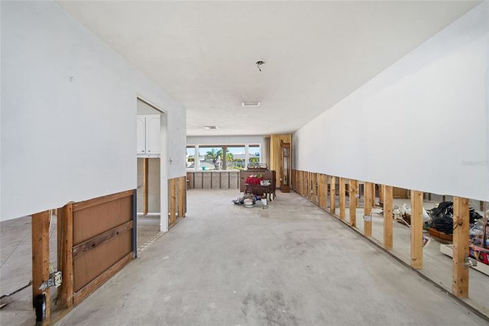 Image No.15-4 Bed Property for sale