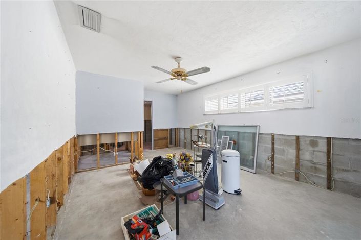 Image No.16-4 Bed Property for sale