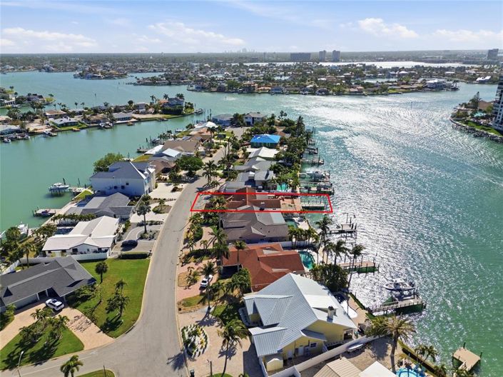 Image No.19-4 Bed Property for sale