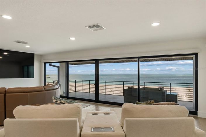 Image No.40-4 Bed Property for sale