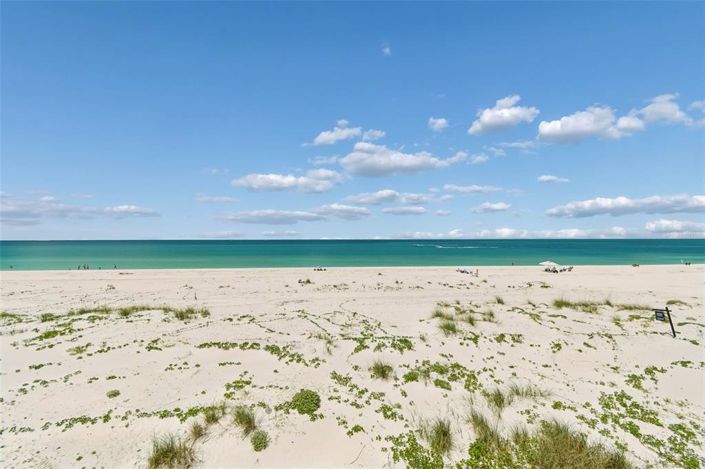 Image No.52-4 Bed Property for sale