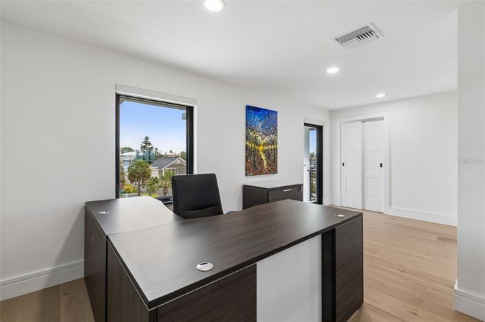 Image No.59-4 Bed Property for sale