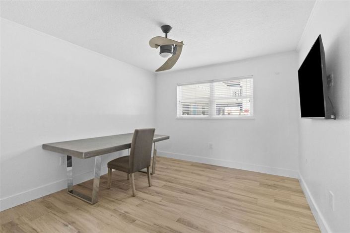 Image No.13-2 Bed Property for sale