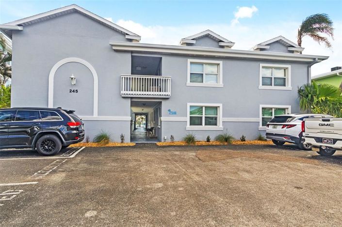 Image No.27-2 Bed Property for sale