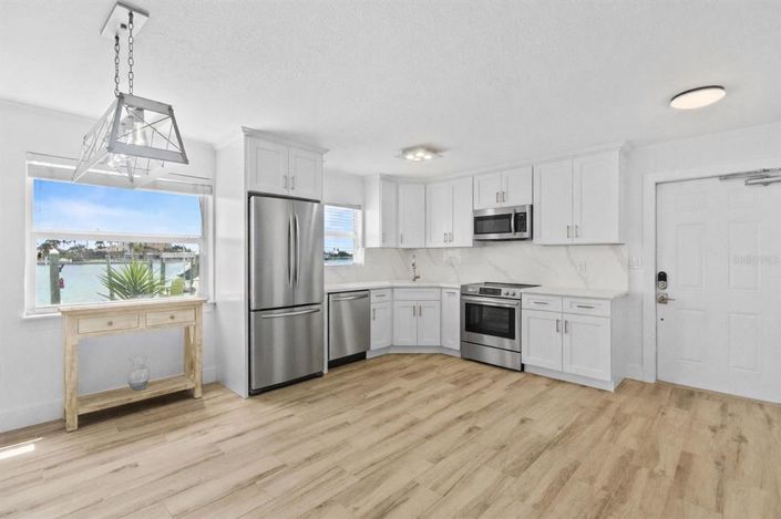 Image No.3-2 Bed Property for sale