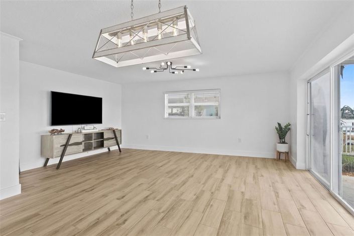 Image No.7-2 Bed Property for sale