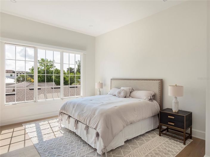 Image No.23-4 Bed Property for sale