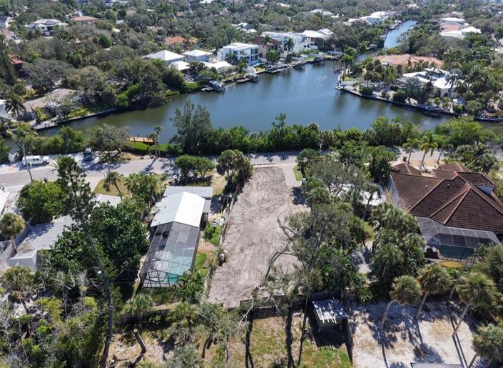 Image No.14-4 Bed Property for sale