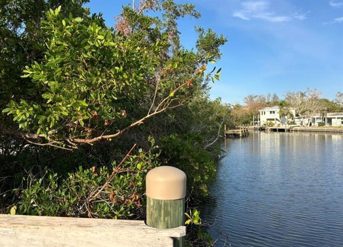 Image No.4-4 Bed Property for sale