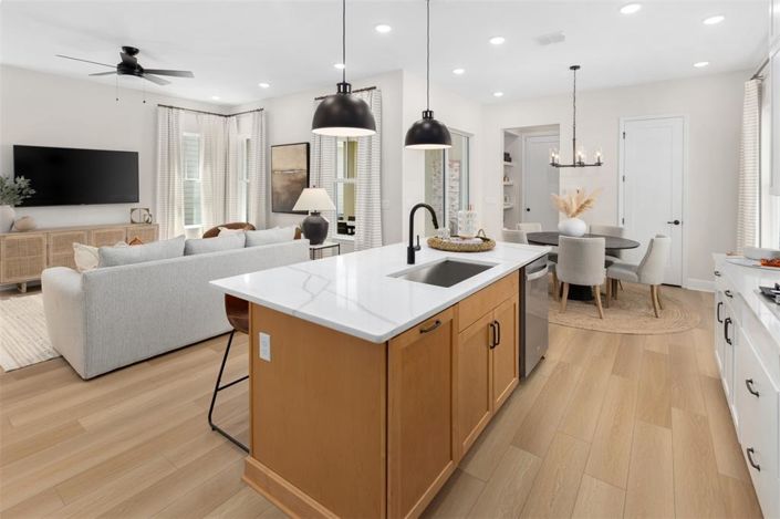 Image No.13-4 Bed Property for sale