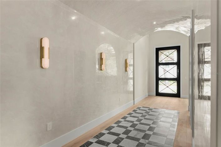 Image No.47-5 Bed Property for sale
