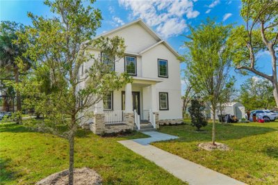 1 - Oakland, Property