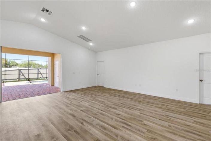Image No.14-Propriété de 4 chambres à vendre à Haines City