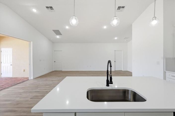 Image No.8-Propriété de 4 chambres à vendre à Haines City