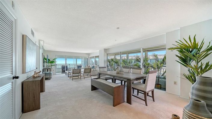 Image No.5-Propriété de 2 chambres à vendre à Sarasota