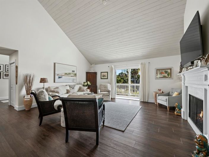 Image No.20-4 Bed Property for sale