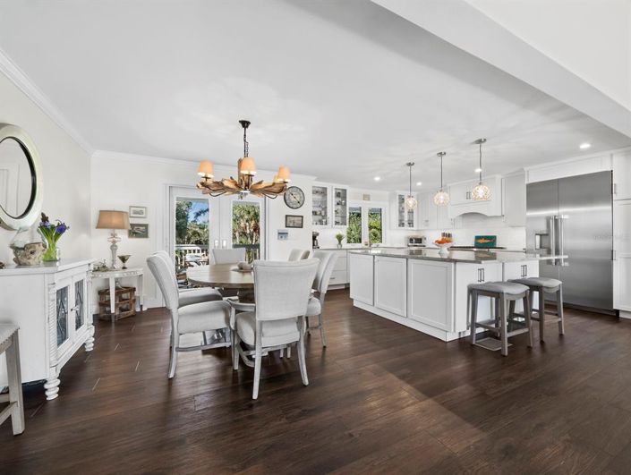 Image No.25-4 Bed Property for sale