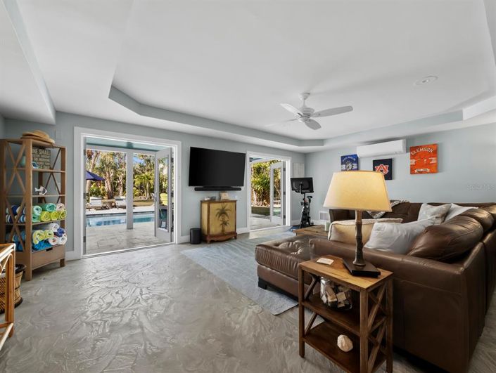 Image No.53-4 Bed Property for sale