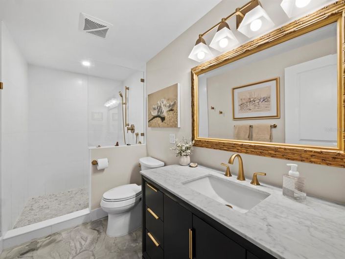 Image No.56-4 Bed Property for sale