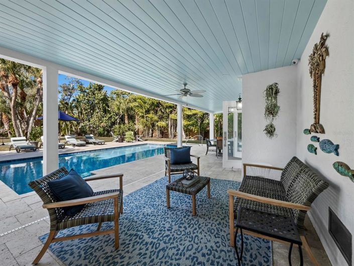 Image No.57-4 Bed Property for sale