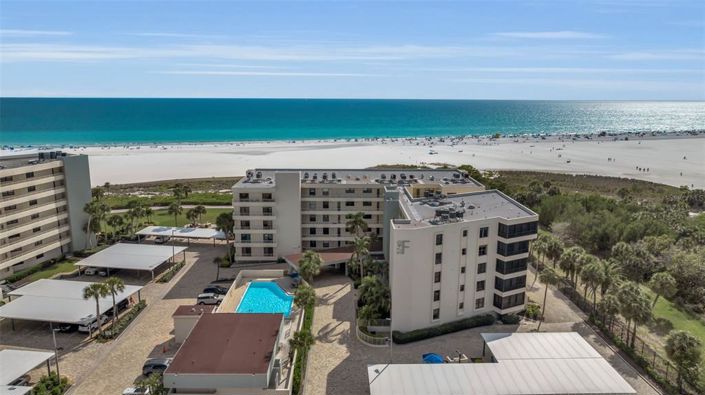 Image No.2-Propriété de 2 chambres à vendre à Sarasota