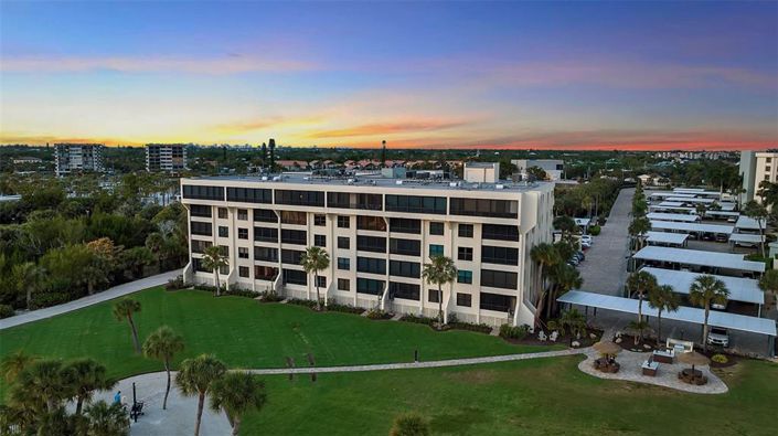 Image No.55-Propriété de 2 chambres à vendre à Sarasota