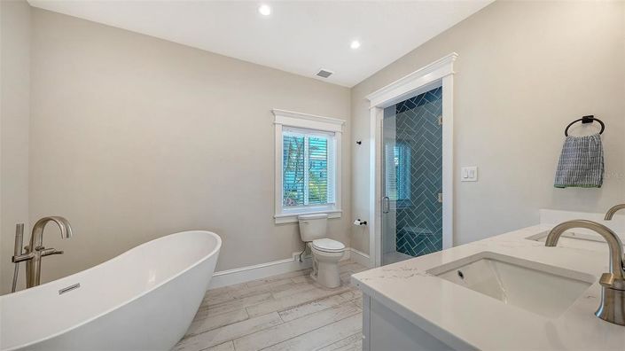 Image No.30-Propriété de 4 chambres à vendre à Holmes Beach