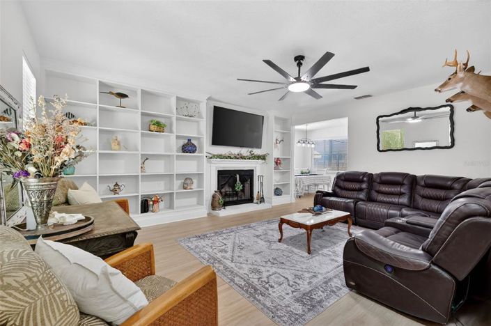 Image No.11-Propriété de 4 chambres à vendre à Oakland