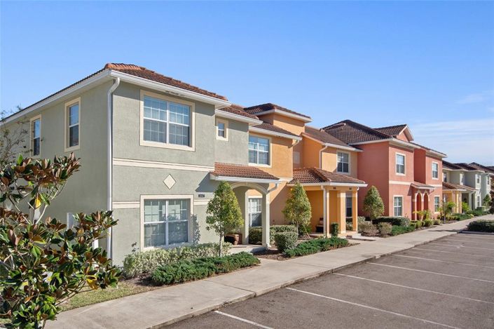 Image No.2-5 Bed Townhouse for sale