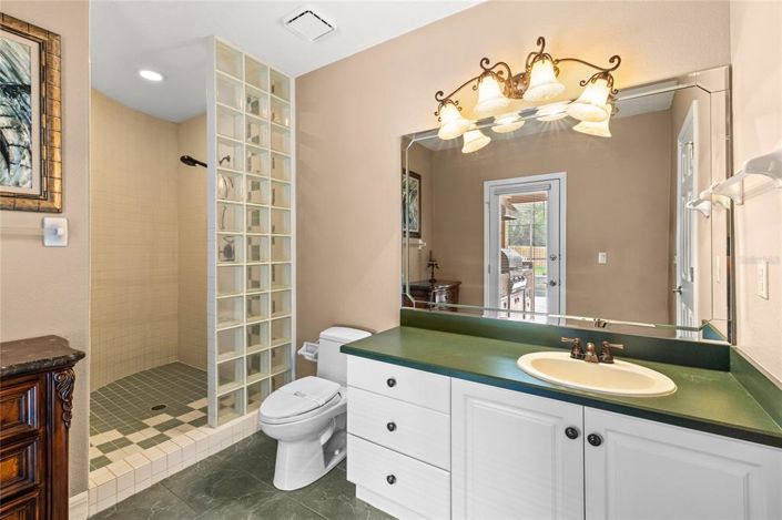 Image No.40-Propriété de 4 chambres à vendre à Orlando