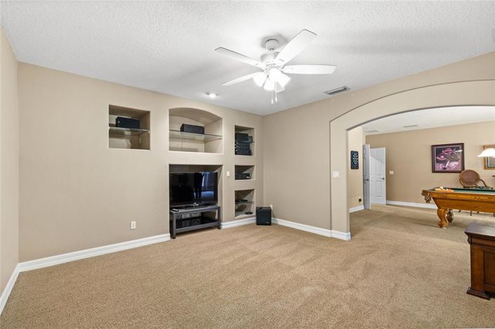 Image No.5-Propriété de 4 chambres à vendre à Orlando