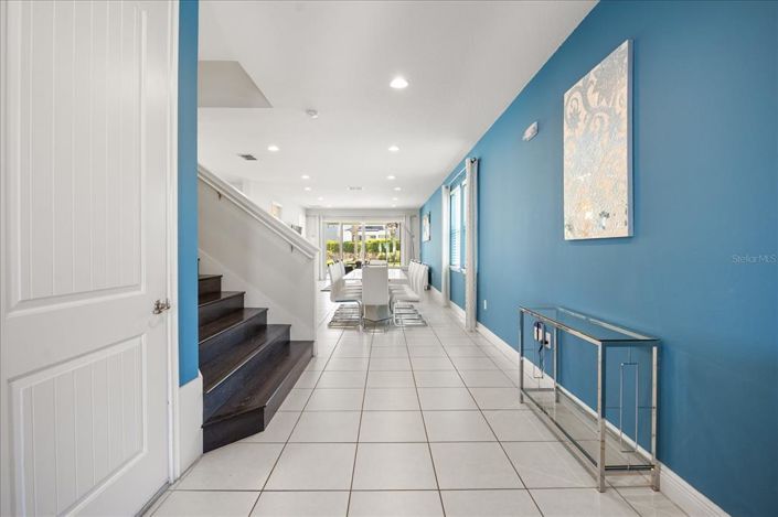 Image No.16-6 Bed Property for sale